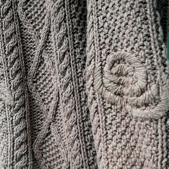 Chunky Cable Knit Vintage Sweater Hand Knitted S - Picture 7 of 11